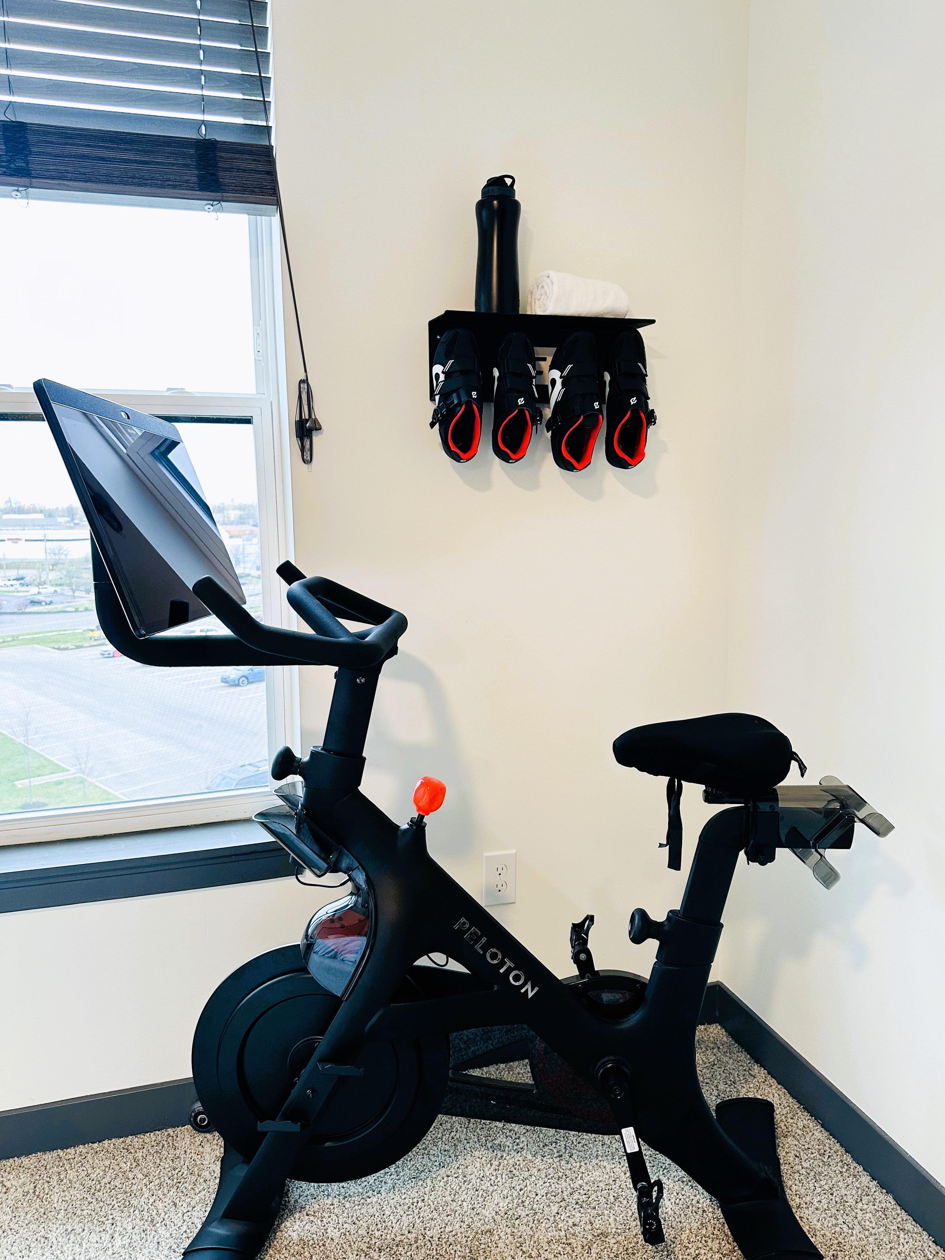 Peloton™ Shoe rack wall shelf